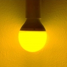 Esférica LED 5,5W E14 Amarilla
